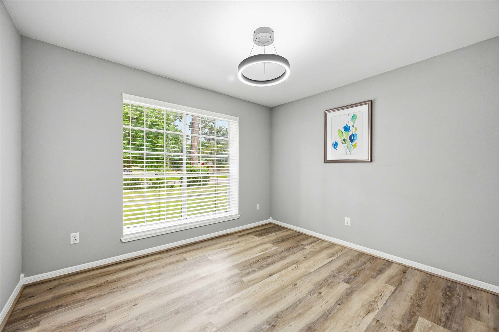 203 Wedgewood Court, Oak Ridge North, TX 77386 Office