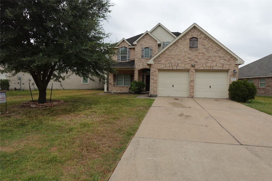 Property photo for 3230 Raintree Village Drive, Katy, TX