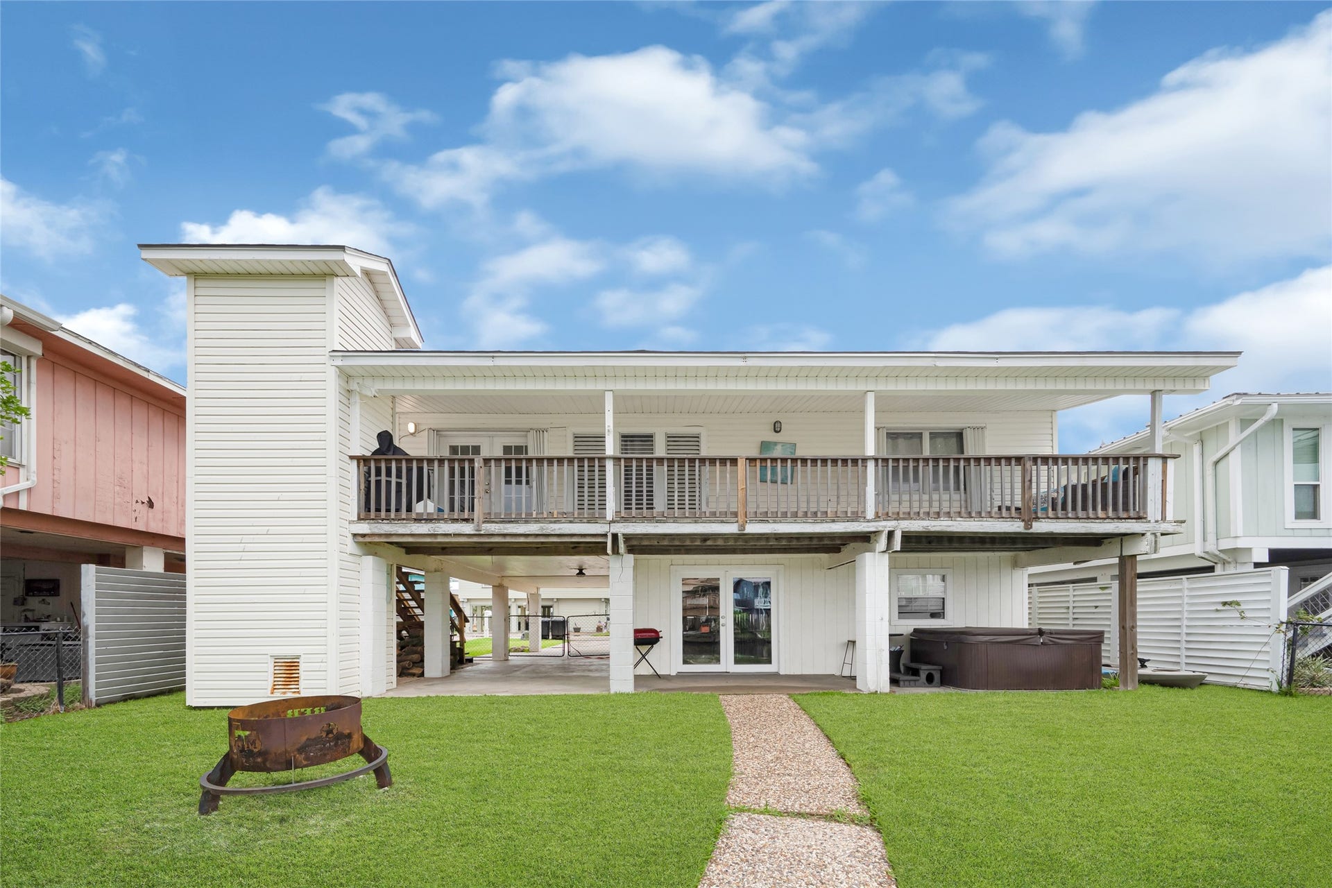 1227 Sailfish St, Hitchcock, TX 77563 1227 Sailfish St, Hitchcock, TX 77563