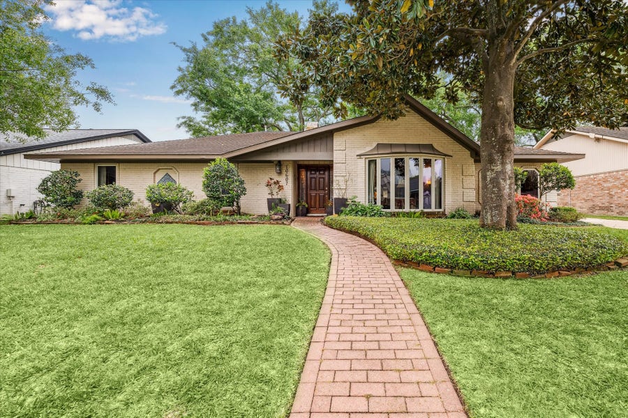 Property photo for 10607 Riverview Drive, Houston, TX