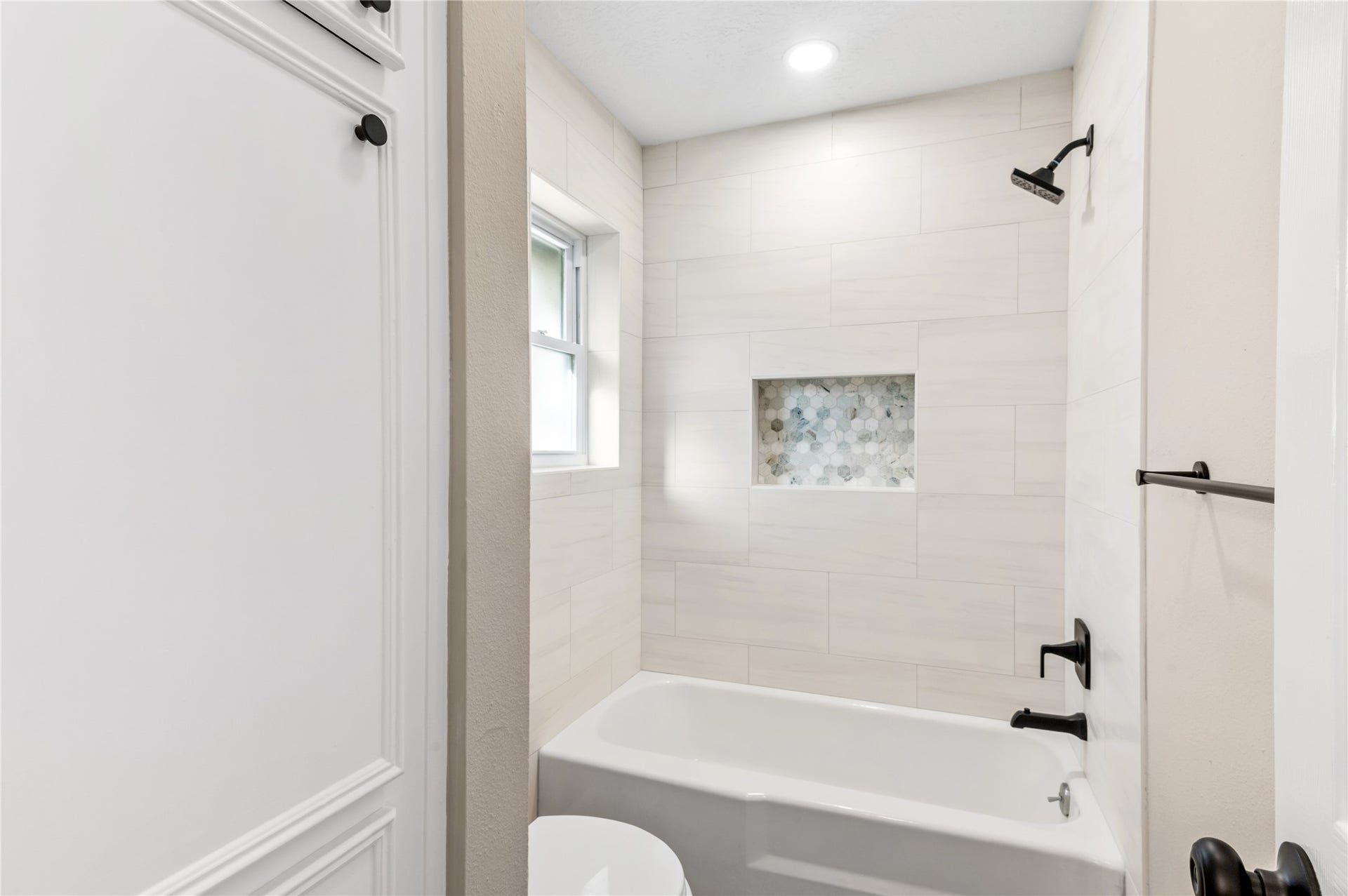 27249 Lana Lane, Oak Ridge North, TX 77385 Master shower