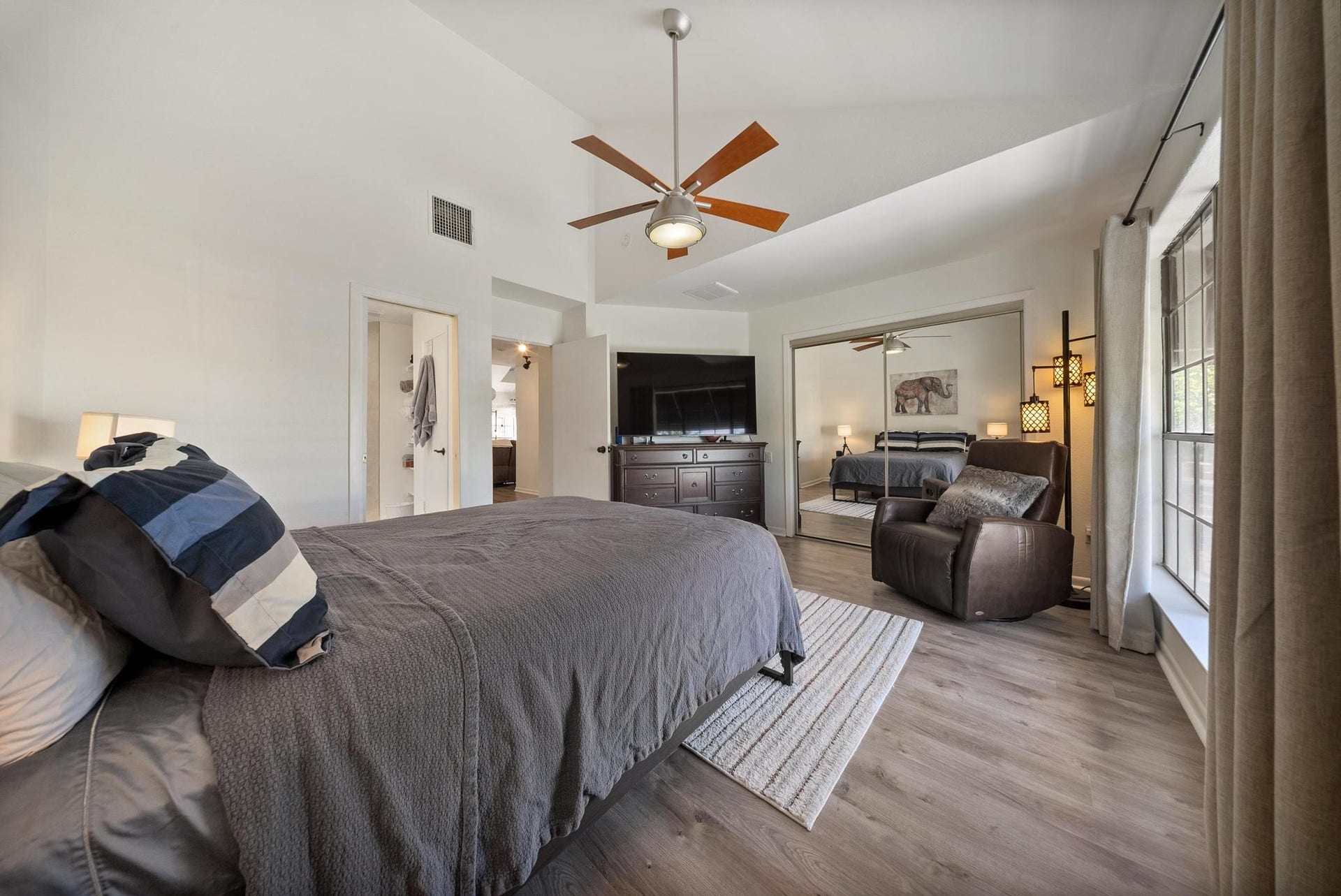 4904 Feagan Street, #1, Houston, TX 77007 4904 Feagan Street, #1, Houston, TX 77007