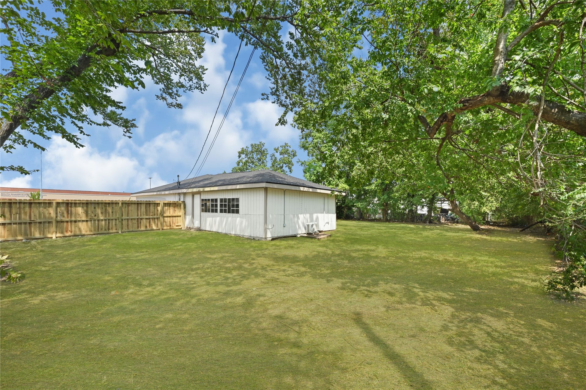 119 West Avenue, Pasadena, TX 77502 119 West Avenue, Pasadena, TX 77502