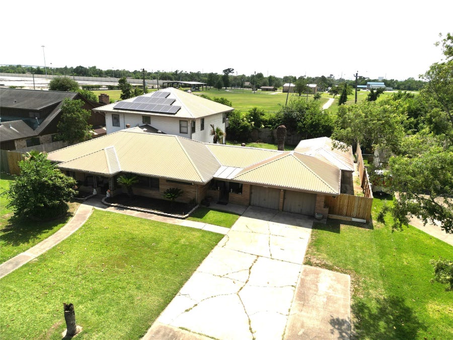 Property photo for 1611 Leggett Drive, Galena Park, TX