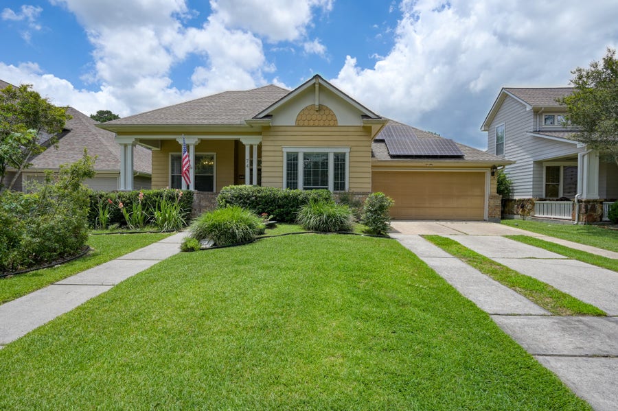 Property photo for 74 Tapestry Park Circle, The Woodlands, TX