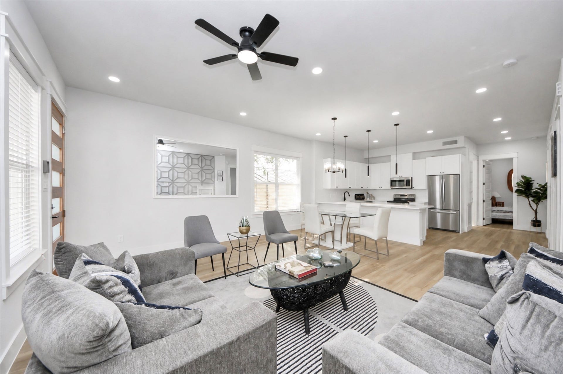 1510 E 31st Street, Houston, TX 77022