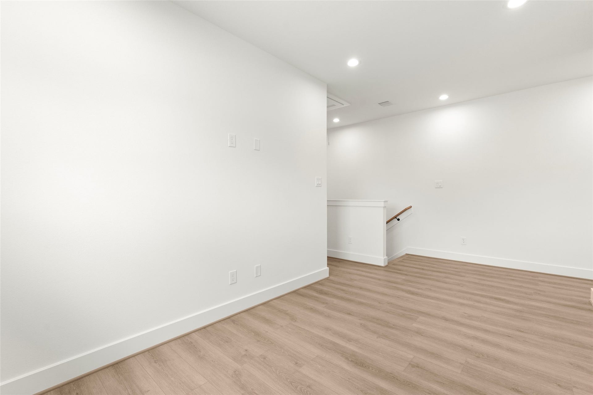 2717 Sampson Street, Houston, TX 77004
