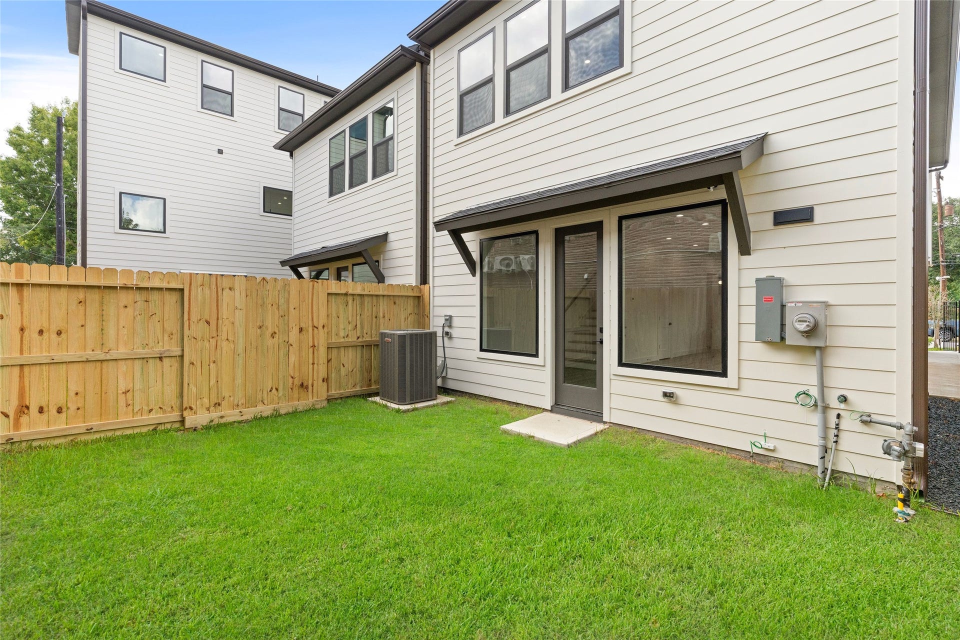 2717 Sampson Street, Houston, TX 77004