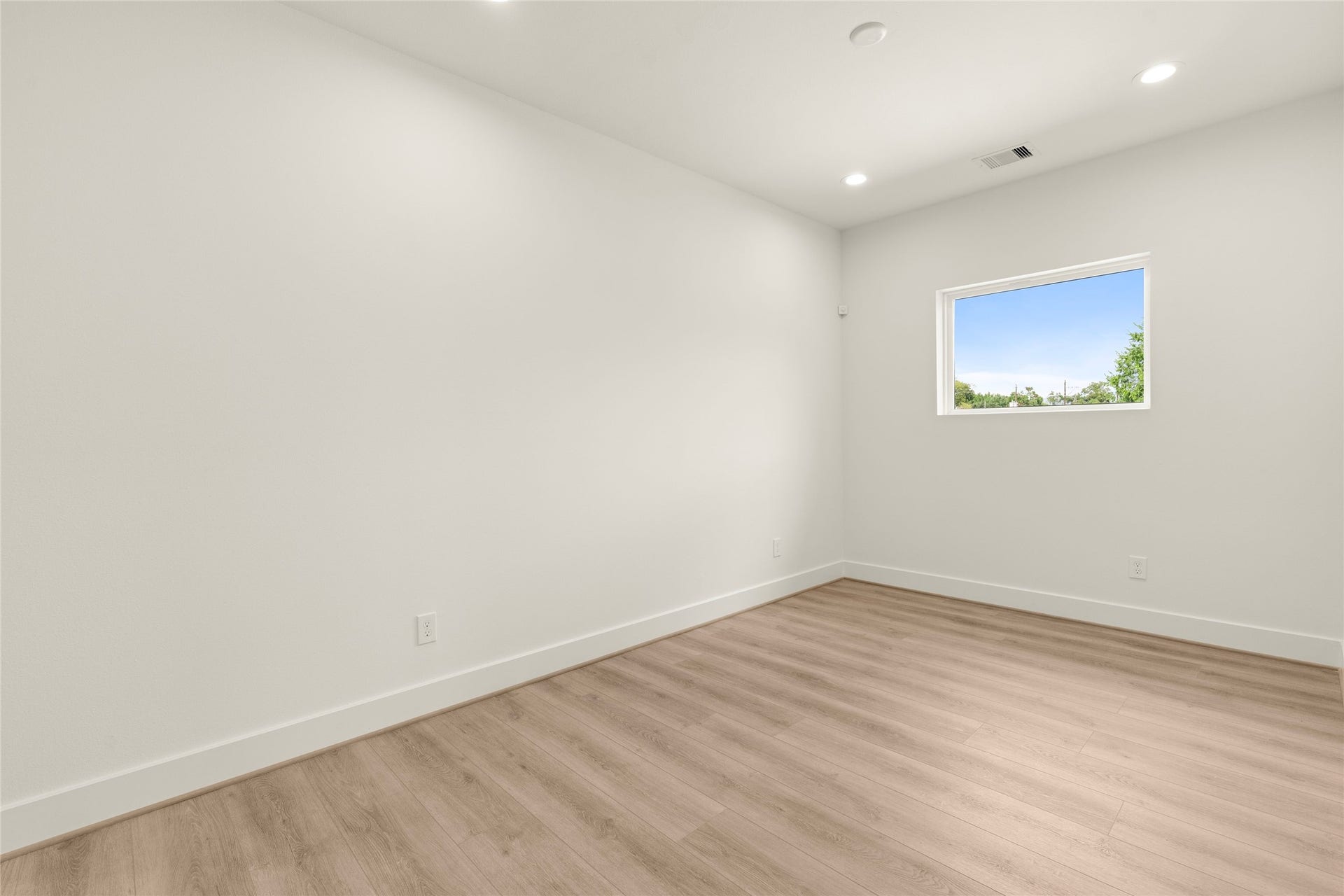 2717 Sampson Street, Houston, TX 77004