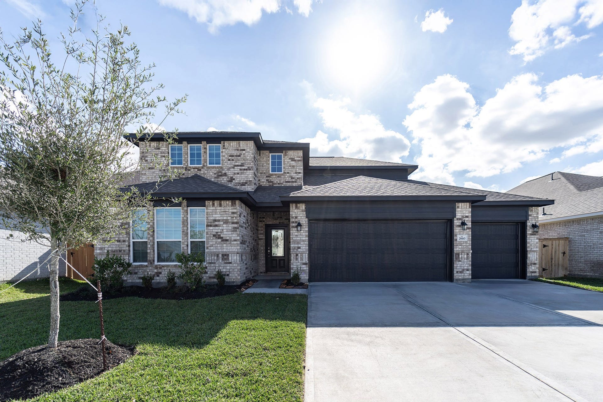 2610 Jasper Oaks Drive, Iowa Colony, TX 77583