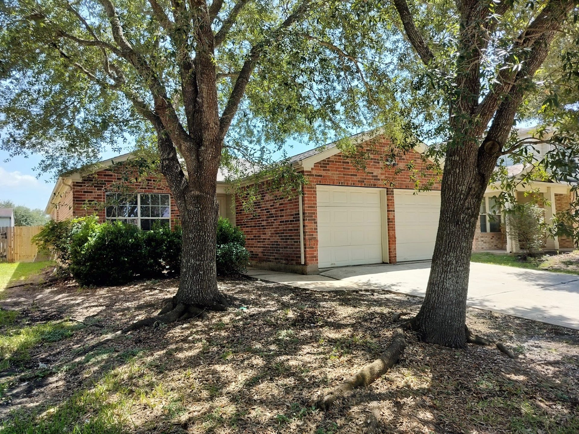 20123 Larkspur Landing Landing, Richmond, TX 77407 Flanked by mature trees