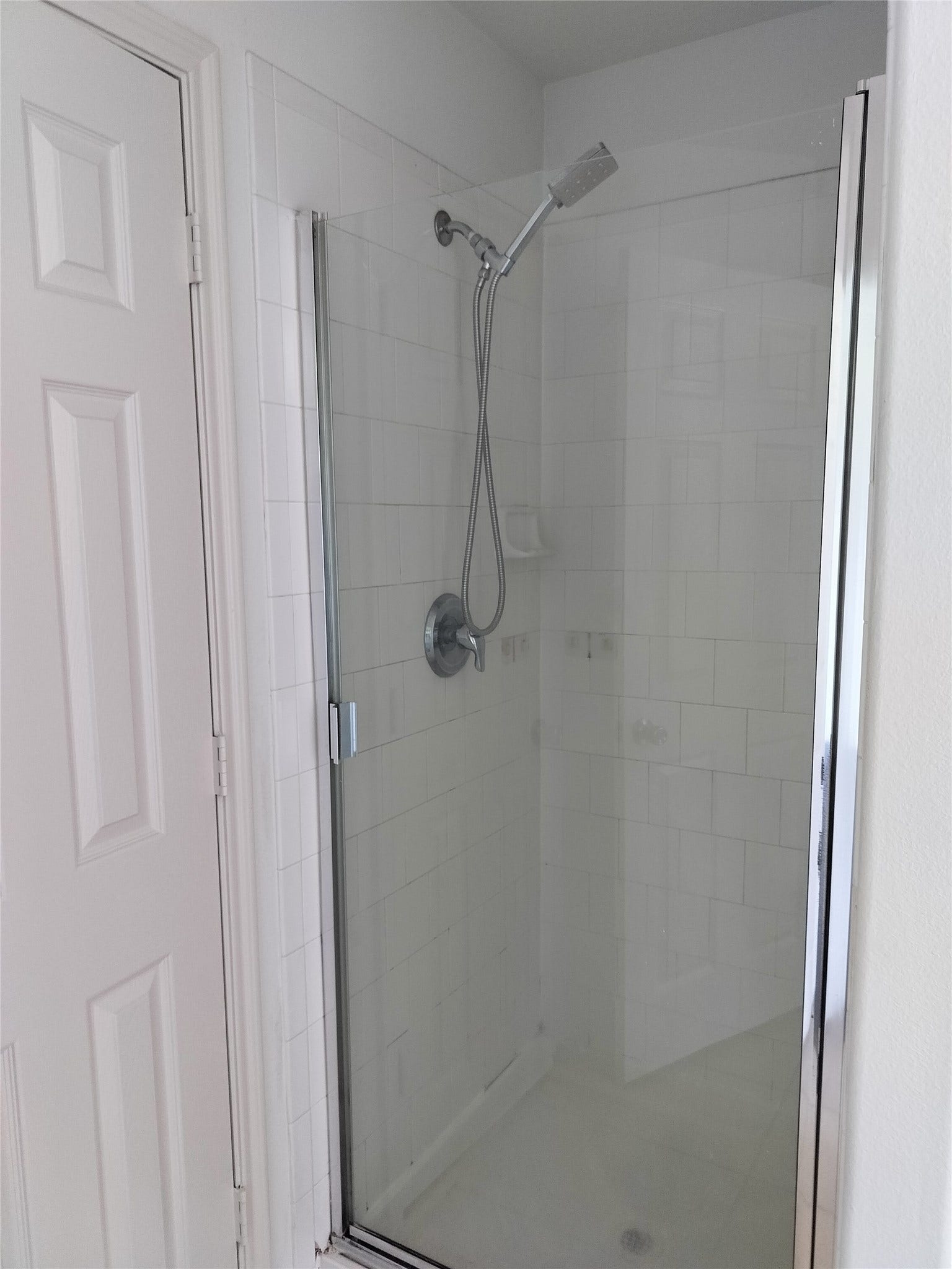 20123 Larkspur Landing Landing, Richmond, TX 77407 Brand new shower door in Master bath