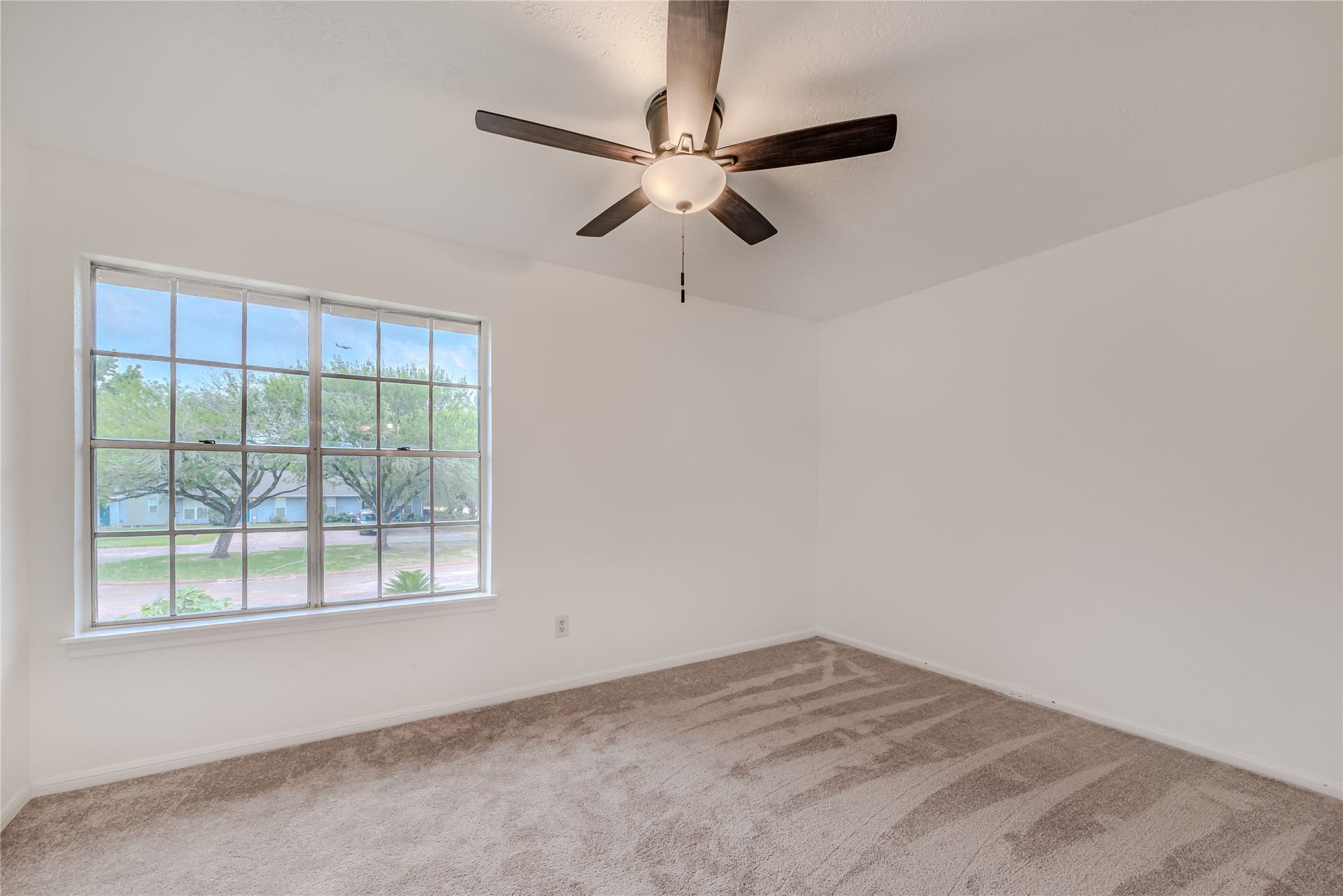 1803 Country Village Boulevard, Humble, TX 77338 1803 Country Village Boulevard, Humble, TX 77338