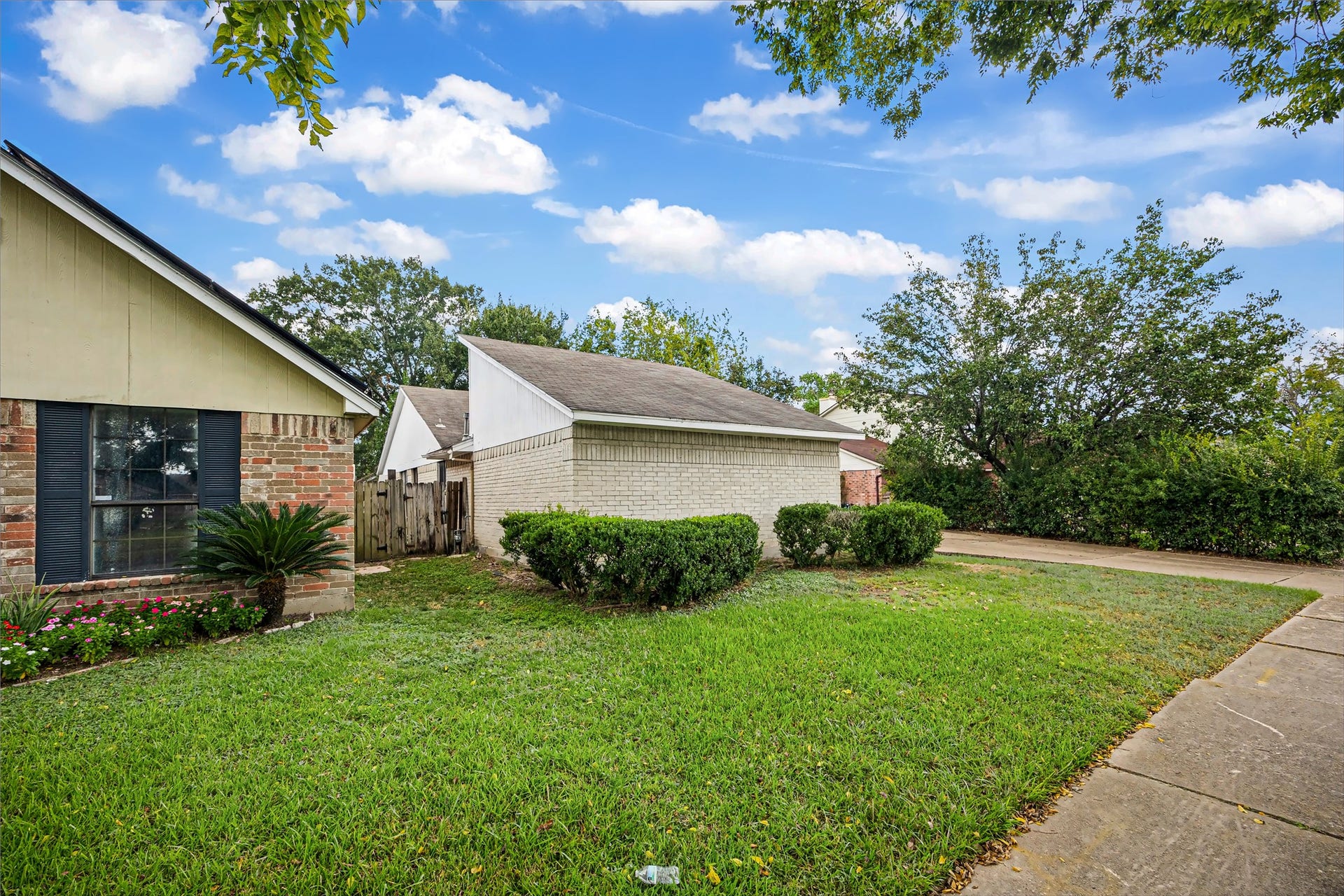 5610 Longforest Drive, Houston, TX 77088