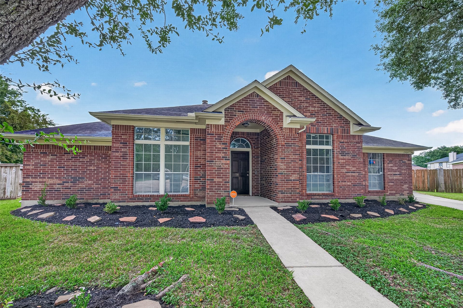 1906 Tall Gum Drive, Fresno, TX 77545 1906 Tall Gum Drive, Fresno, TX 77545