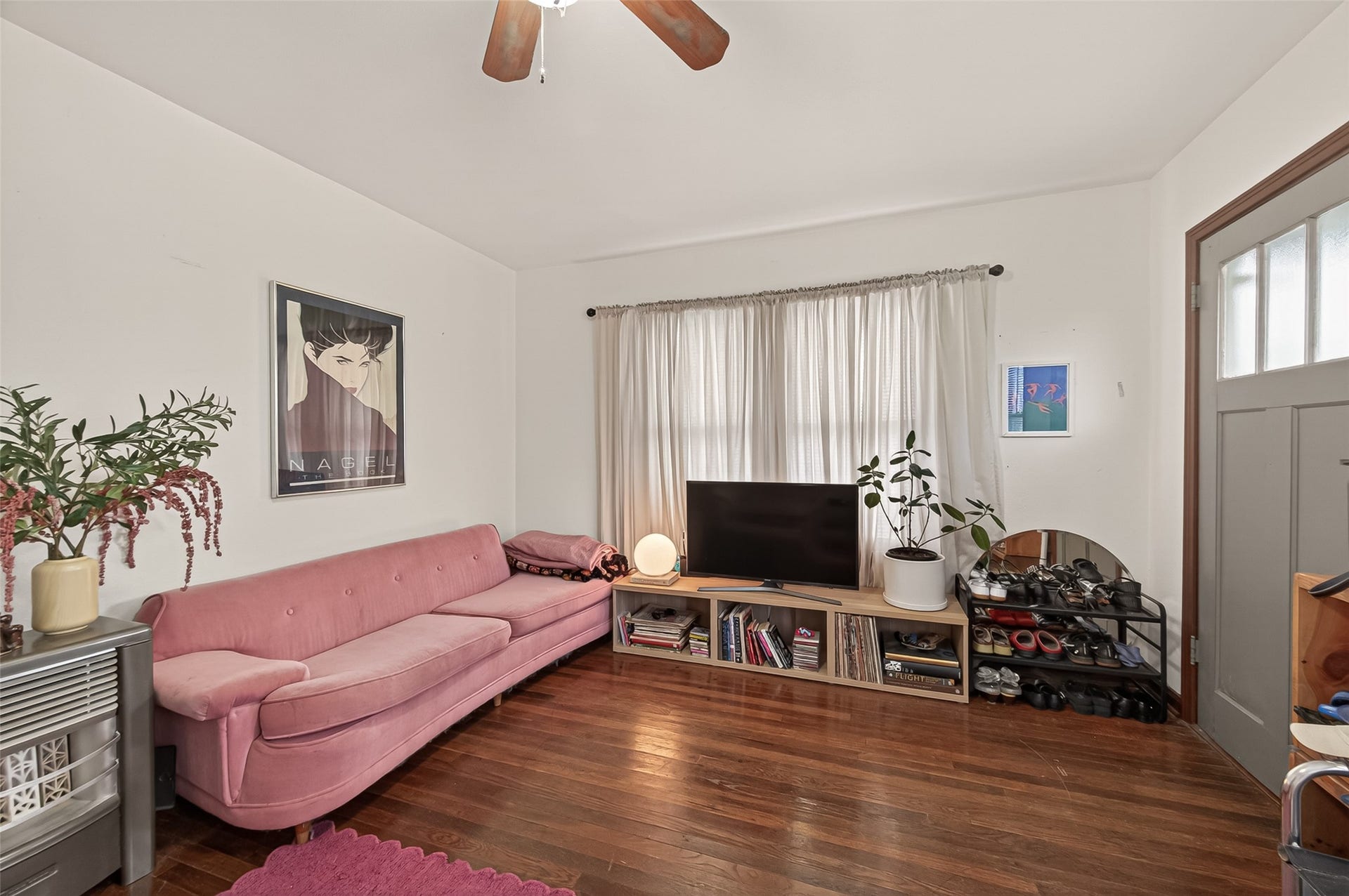 518 N Eastwood Street, Houston, TX 77011 518 N Eastwood Street, Houston, TX 77011