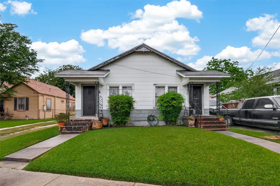 Property photo for 518 N Eastwood Street, Houston, TX