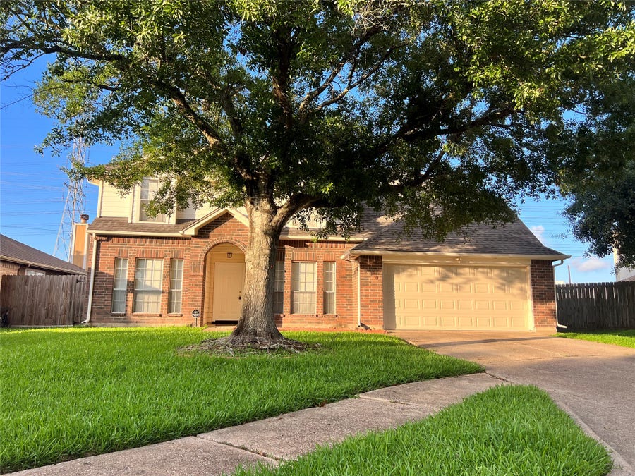 Property photo for 510 Oak Briar Drive, Kemah, TX