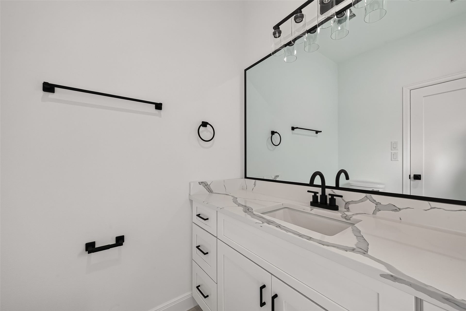 8110 Carver Road, Houston, TX 77088
