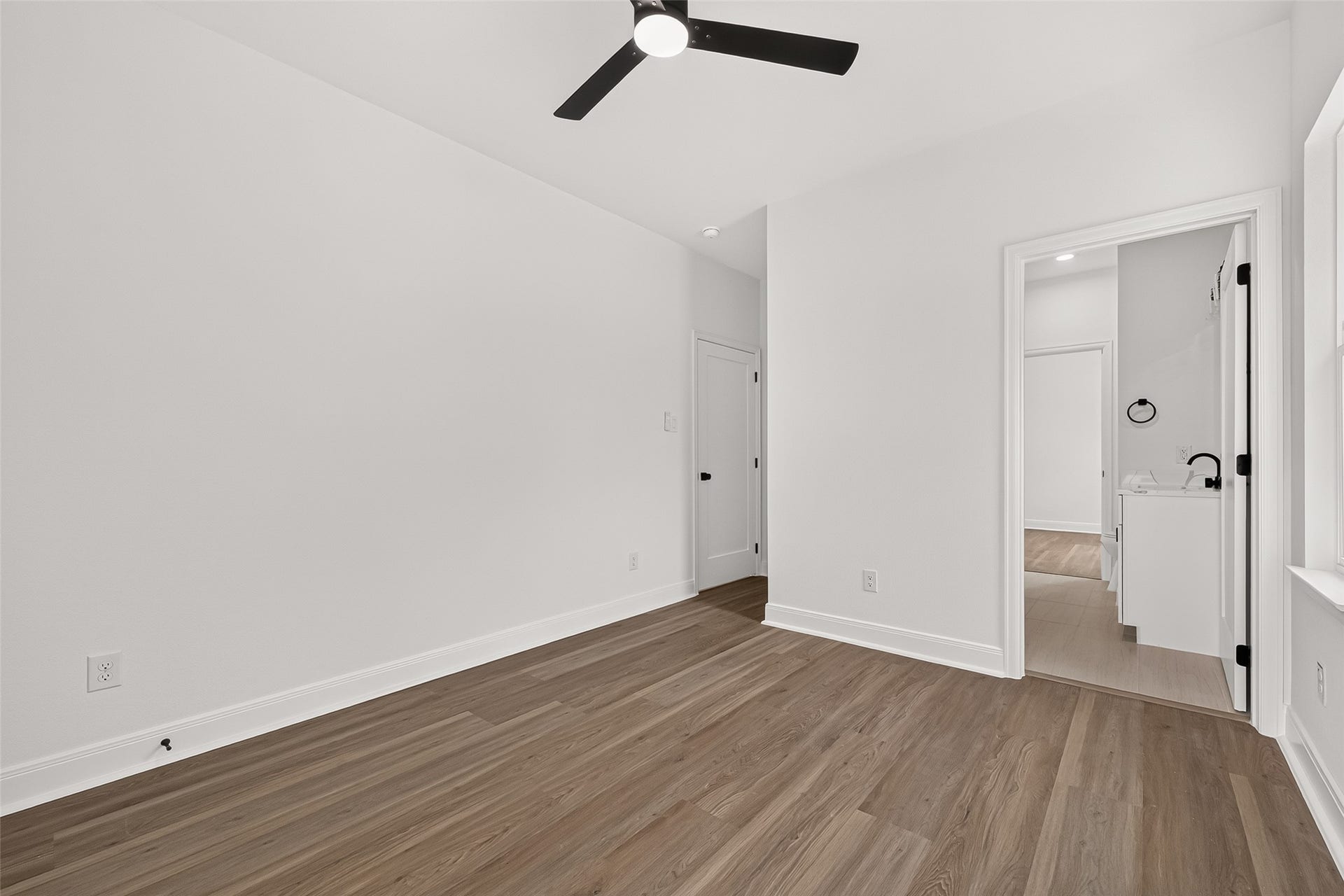 8110 Carver Road, Houston, TX 77088