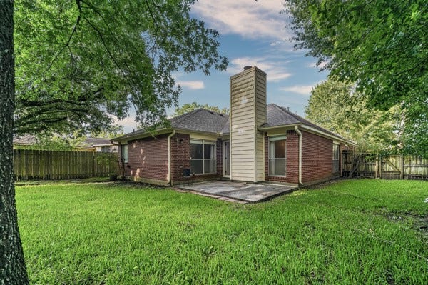 1727 Millhouse Road, Houston, TX 77073 1727 Millhouse Road, Houston, TX 77073