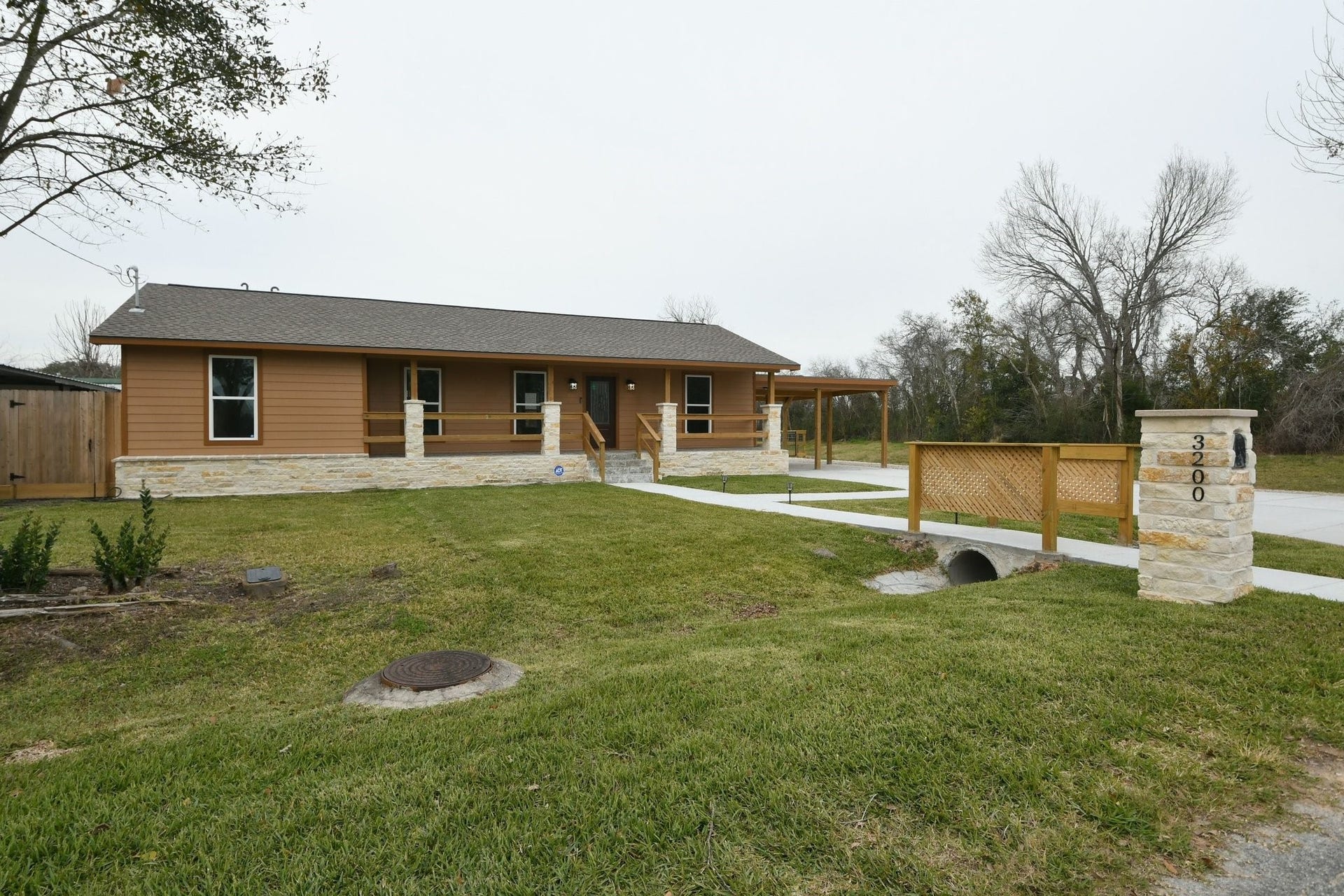 3200 Hoover Street, La Marque, TX 77568 3200 Hoover Street, La Marque, TX 77568
