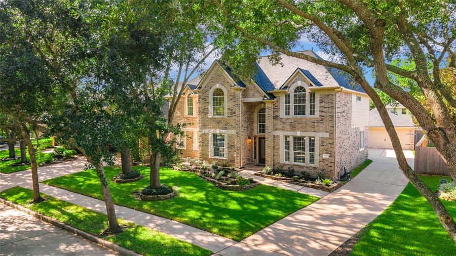 Property photo for 10510 Farmersville Fork, Missouri City, TX
