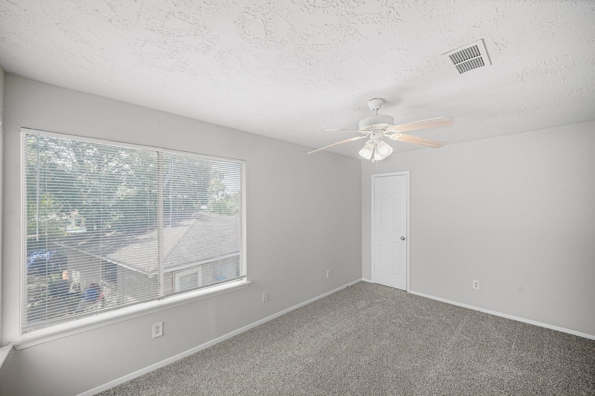 7403 W Fuqua Drive, Houston, TX 77489 7403 W Fuqua Drive, Houston, TX 77489