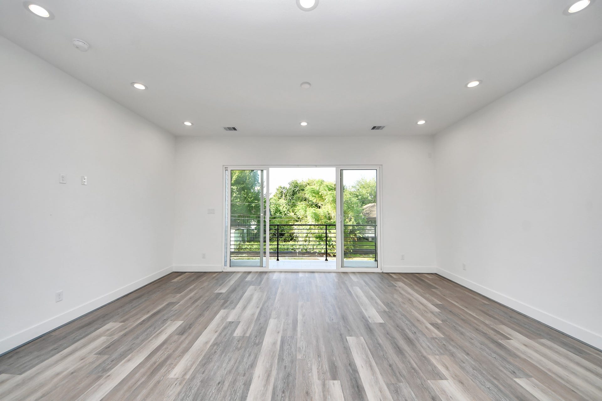 2521 Francis Street, Houston, TX 77004 Open living room (Sample photo from same floor plan next to the address)