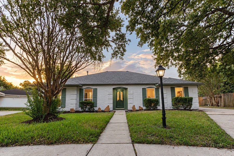 Property photo for 12211 Appleby Drive, Houston, TX