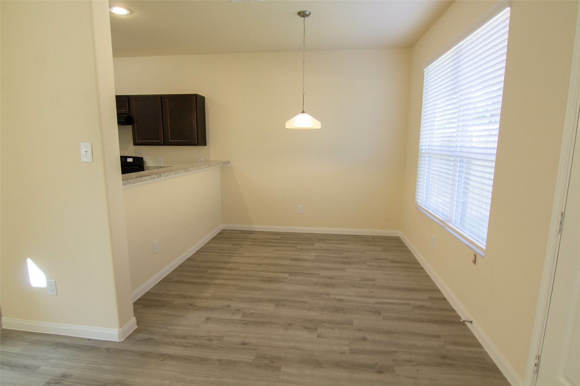 4154 Silver Ranch Road, Houston, TX 77014 Photos may be representative of the floor plan and not the exact home. Finishes, layout, and features of the actual property for lease may vary.