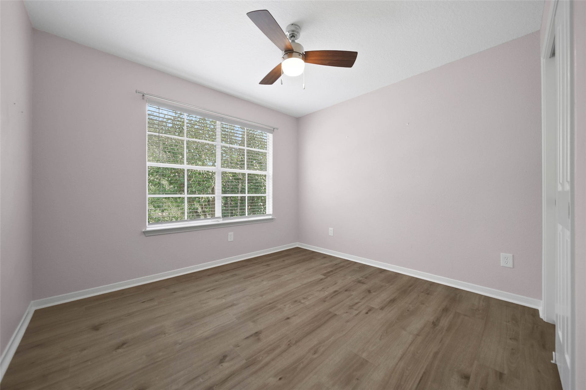 35 S Apple Springs Circle, The Woodlands, TX 77382 35 S Apple Springs Circle, The Woodlands, TX 77382