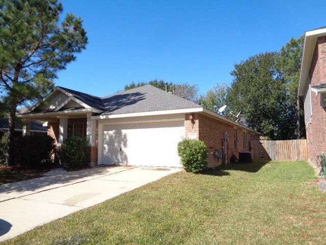 Property photo for 30002 Saw Oaks Drive, Magnolia, TX