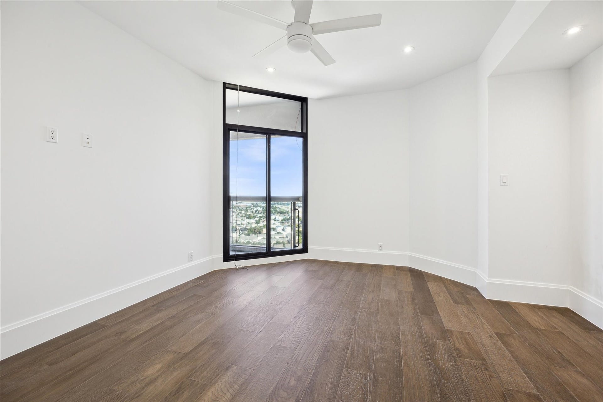 1701 Hermann Drive Drive, #27CE, Houston, TX 77004 1701 Hermann Drive Drive, #27CE, Houston, TX 77004