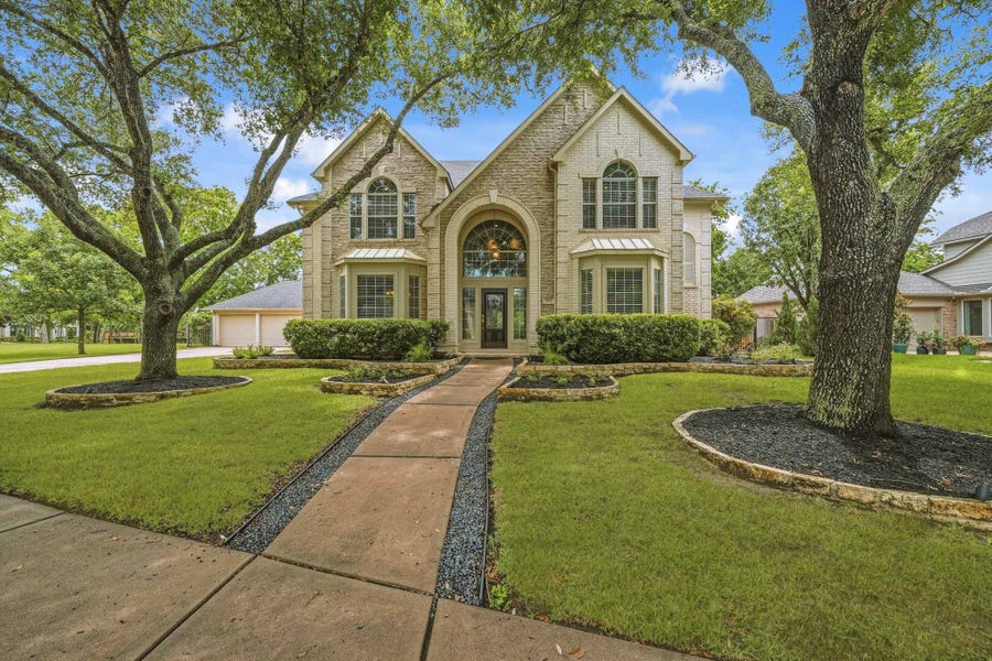 Property photo for 3122 Waters Lake Bend, Missouri City, TX