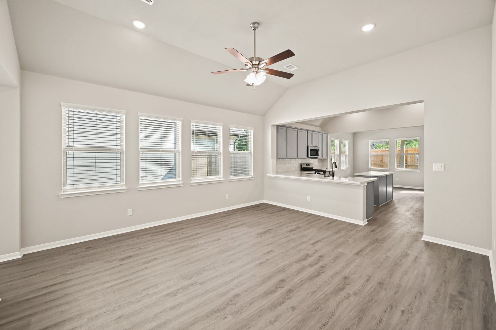 18620 Shauna Danielle Drive, New Caney, TX 77357 Bright and airy living area (*Photo not of actual home and used for illustration purposes only.)