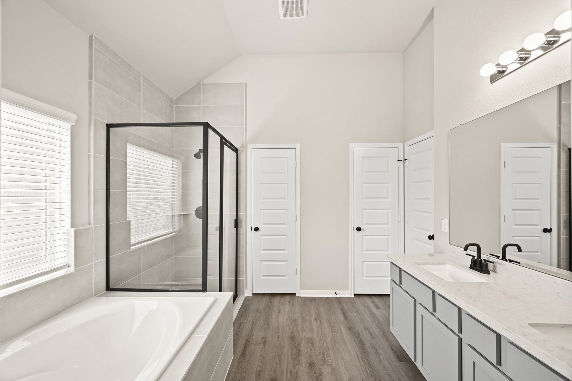 18620 Shauna Danielle Drive, New Caney, TX 77357 Serene owner's bath (*Photo not of actual home and used for illustration purposes only.)
