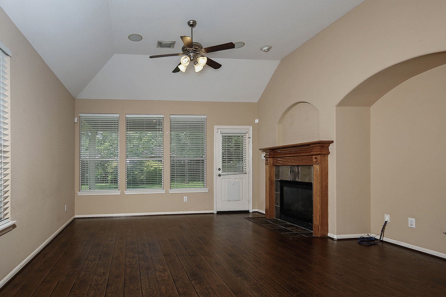 19 Patina Pines Place, The Woodlands, TX 77381 19 Patina Pines Place, The Woodlands, TX 77381