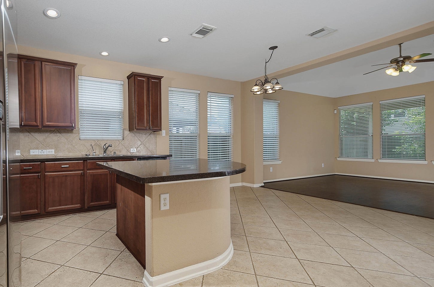 19 Patina Pines Place, The Woodlands, TX 77381 19 Patina Pines Place, The Woodlands, TX 77381