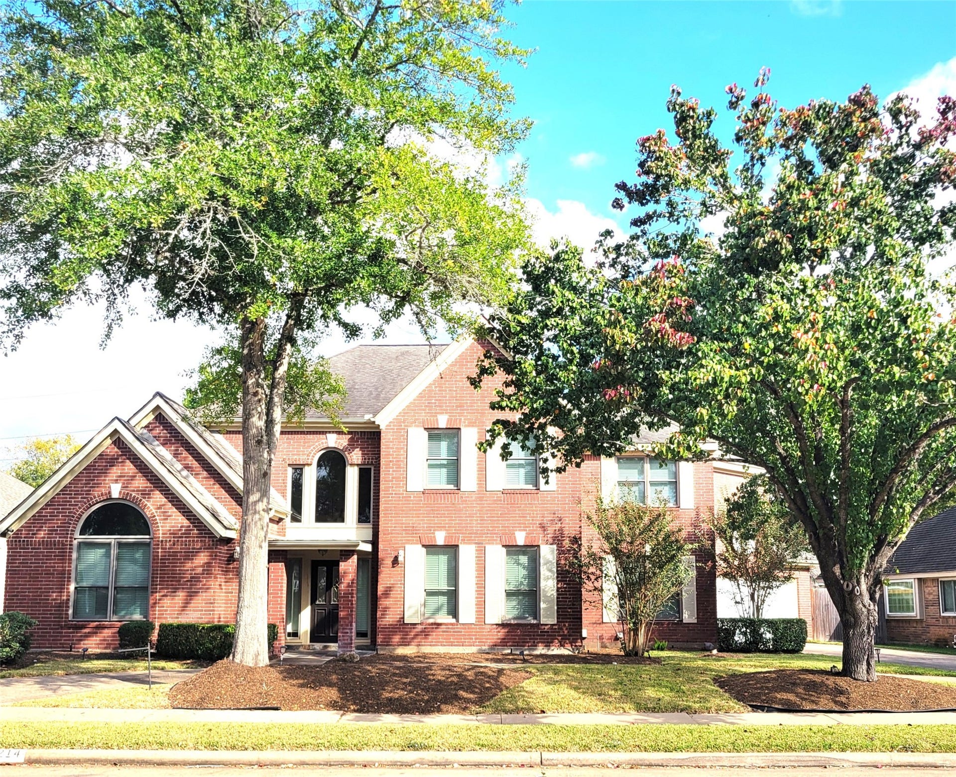 2214 Old South Drive, Richmond, TX 77406 2214 Old South Drive, Richmond, TX 77406
