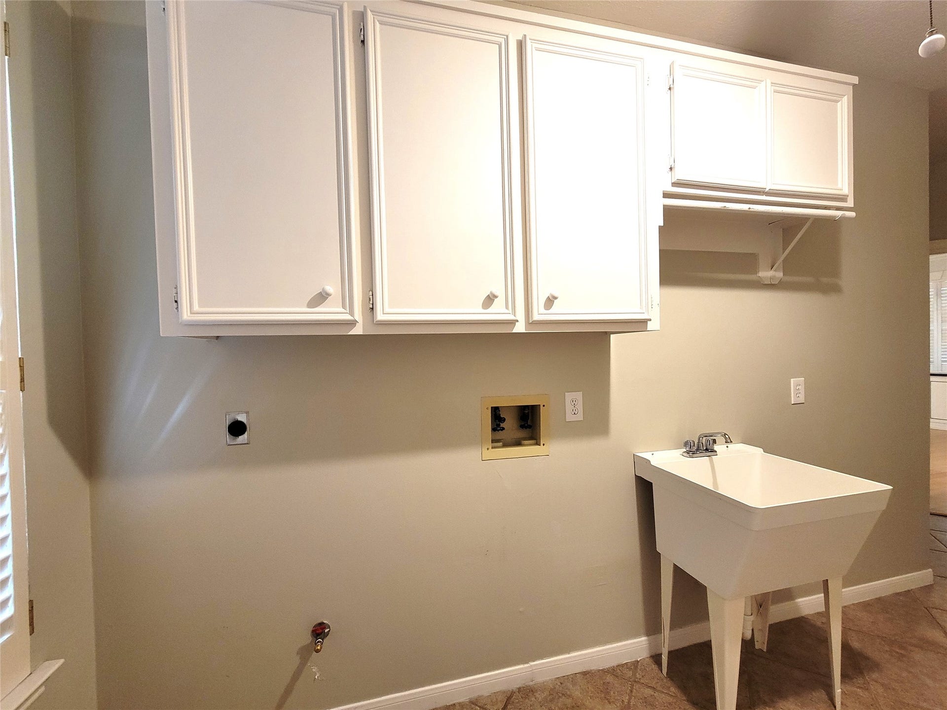 2214 Old South Drive, Richmond, TX 77406 2214 Old South Drive, Richmond, TX 77406