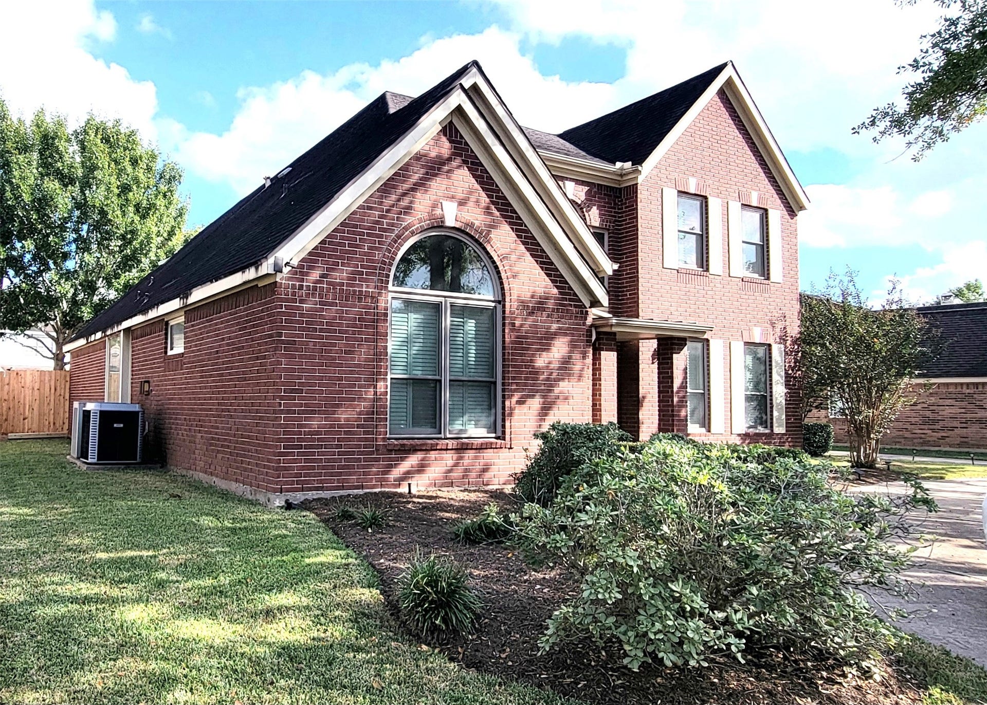 2214 Old South Drive, Richmond, TX 77406 2214 Old South Drive, Richmond, TX 77406