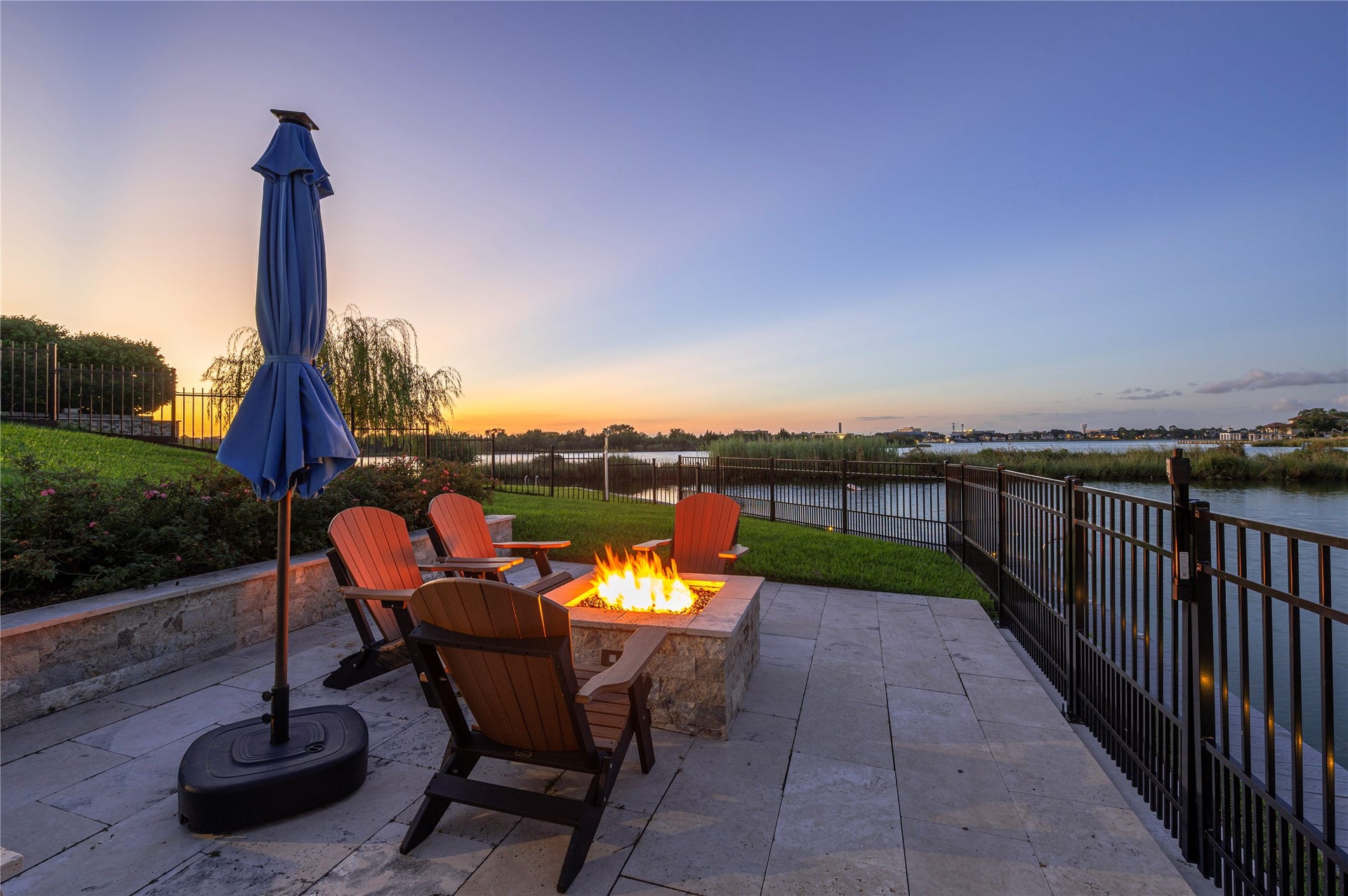 856 Signature Cove, League City, TX 77573 856 Signature Cove, League City, TX 77573