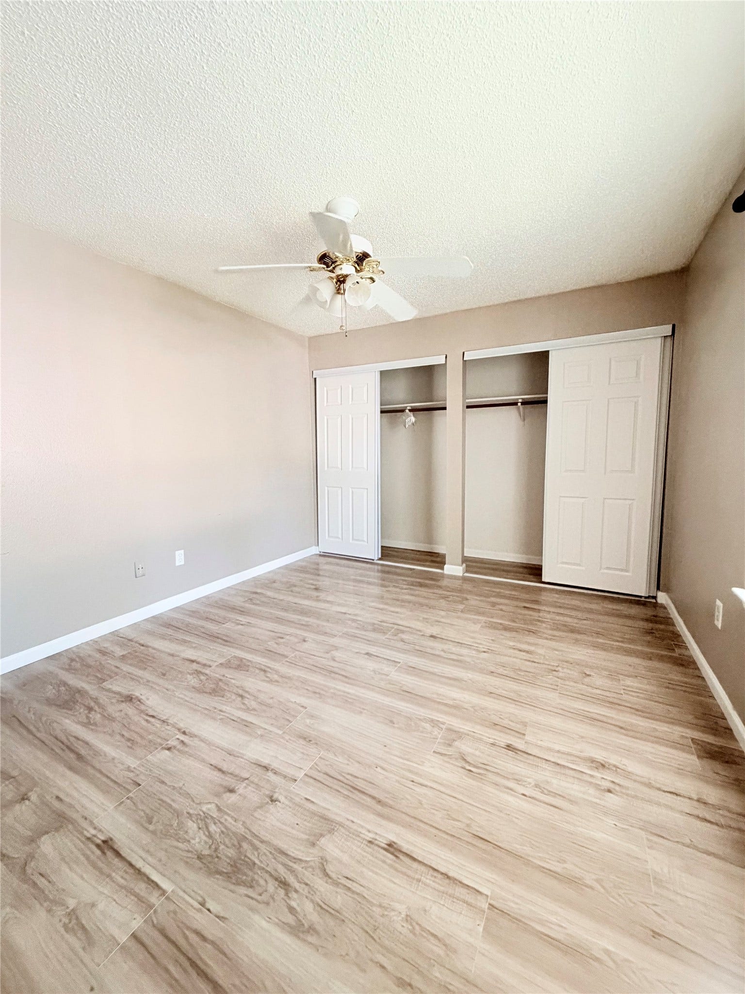 12955 Wirevine Lane, Houston, TX 77072 12955 Wirevine Lane, Houston, TX 77072