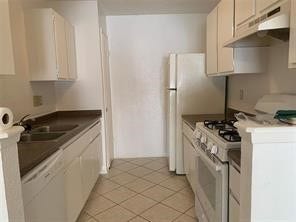 16210 Barbarossa Drive, Houston, TX 77083 16210 Barbarossa Drive, Houston, TX 77083