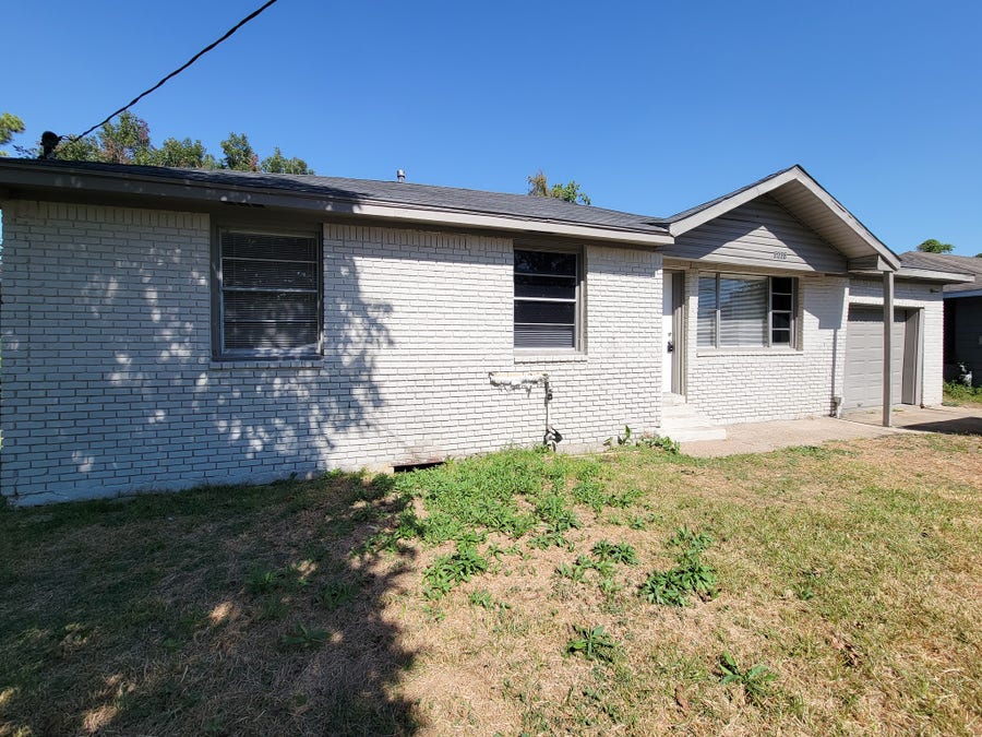 Property photo for 5007 Caplin Street, Houston, TX
