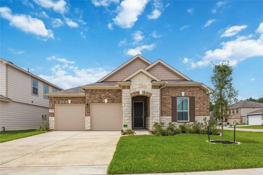 Property photo for 18206 Spruce Cottage Dr, Tomball, TX