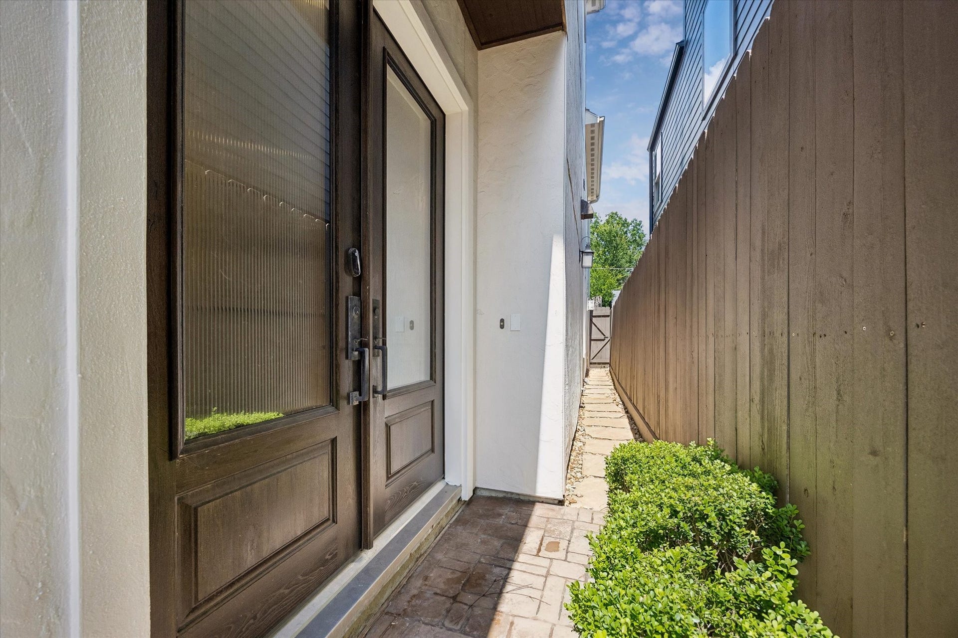2111 Huldy Street, Houston, TX 77019 Thoughtful upgrades of the home include epoxy garage floors, wood shutters and sprawling closets throughout.