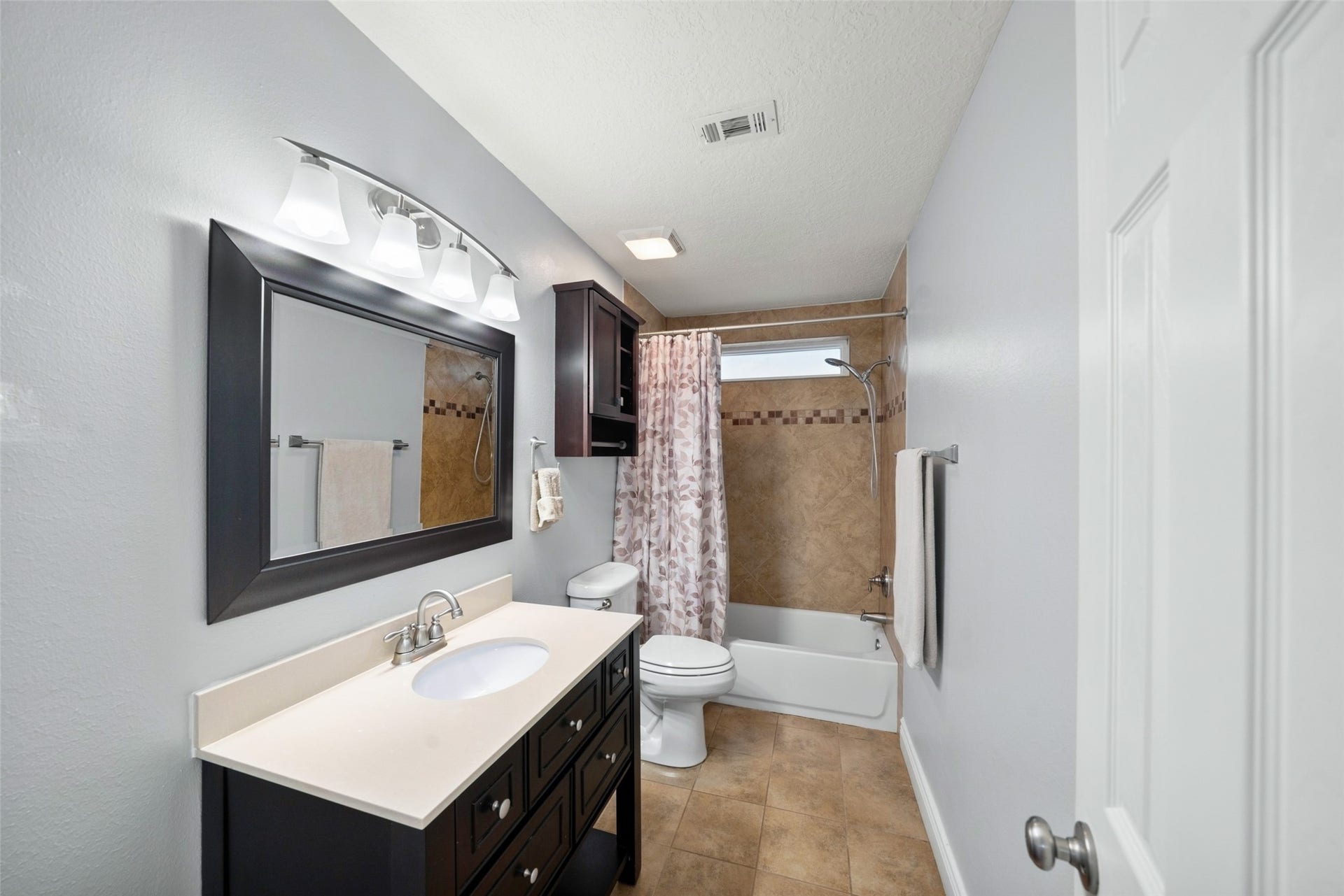 15126 Carols Way Drive, Houston, TX 77070 15126 Carols Way Drive, Houston, TX 77070
