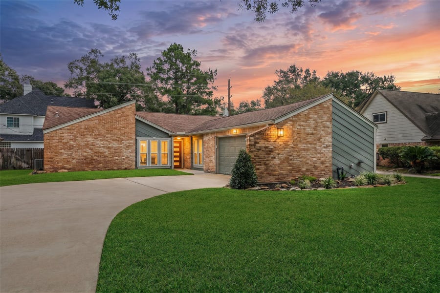 Property photo for 15126 Carols Way Drive, Houston, TX
